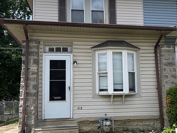 3rd image of 418 Orchard Ave
