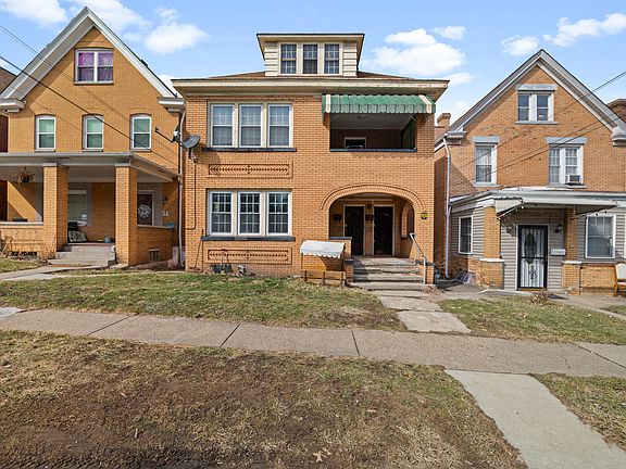 2nd image of 121 E 19th Ave APT 1