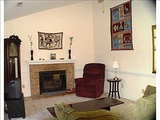 2nd image of 200 Woodcroft Pkwy #61A