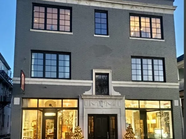 148 Huron Ave, Cambridge, MA 02138