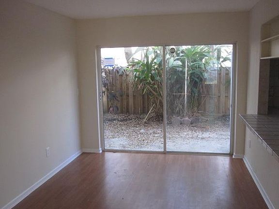 5th image of 4995 SW 122nd Terrace #4995