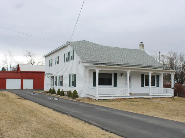 99 Chesterfield St, Keeseville, NY 12944