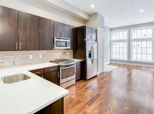 11 S Bank St, Philadelphia, PA 19106