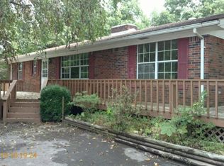 2655 New Harmony Rd, Pikeville, TN 37367