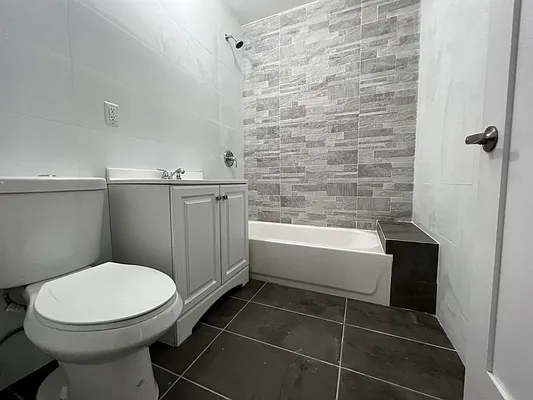 Rented by JB Mac Real Estate Inc. | media 10