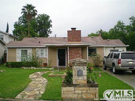 3rd image of 1018 Hermine Blvd