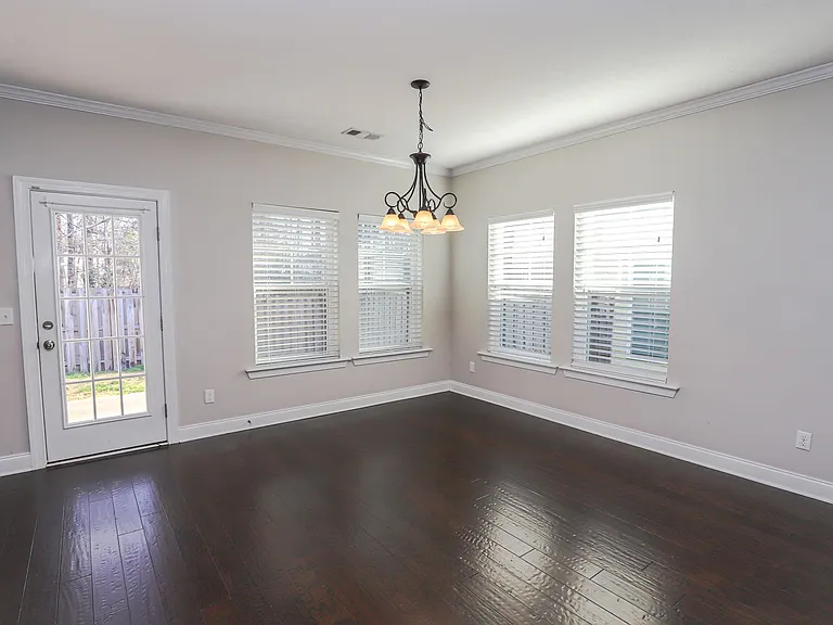 1953 Kenlock Dr — Photo 13
