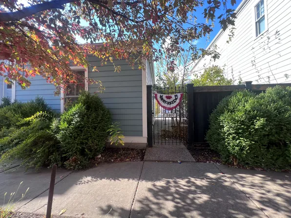 3407 Hiram St, Saint Charles, MO 63301