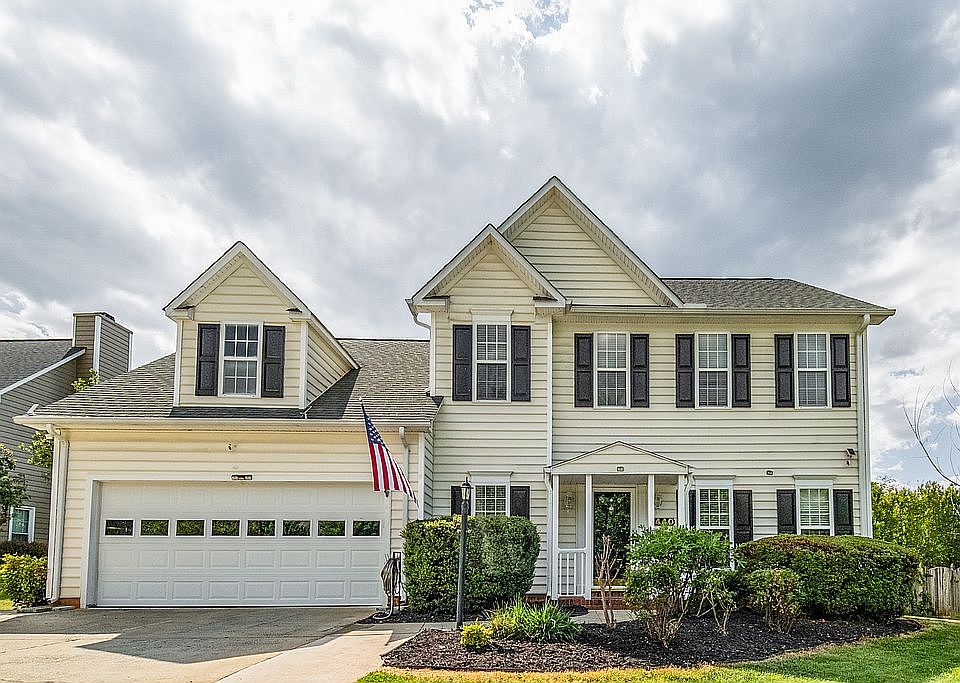 1st image of 440 Craver Pointe Dr