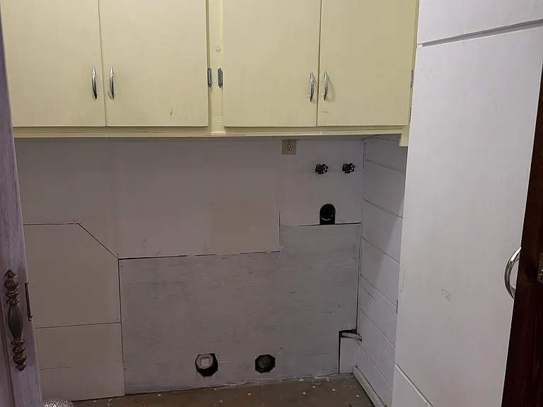 1311 Edwina Pl — Photo 14