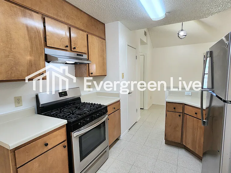 2223 Zia Ct — Photo 8