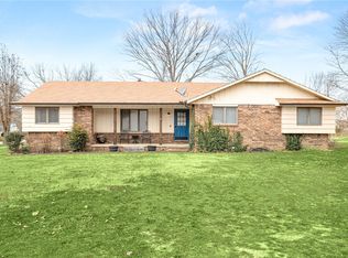 11680 Amy Ave, Rogers, AR 72756