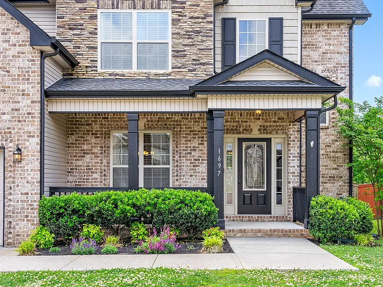 1697 Ellie Piper Cir — Photo 4