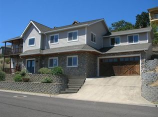 458 Elm St, Phoenix, OR 97535