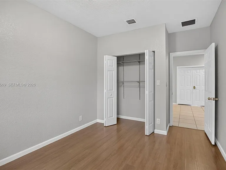 5337 SW 40th Ave #5337 — Photo 23