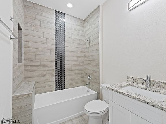 4th image of 4600 Key Largo Ln