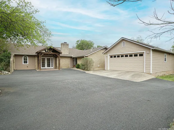 30649 Buck Ln, Bulverde, TX 78163