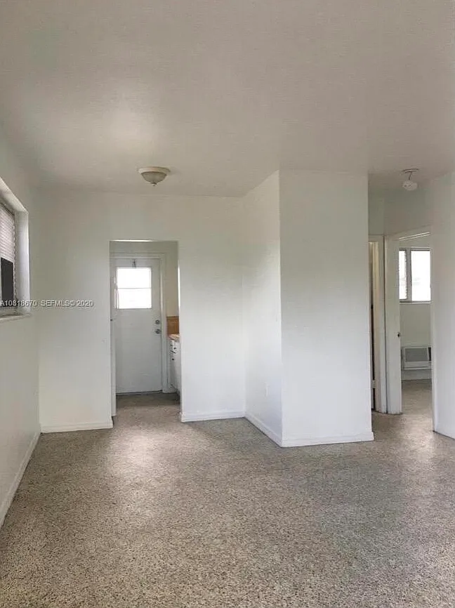1 bed, 1.0 bath, 650 sqft, $1,500 — Photo 2