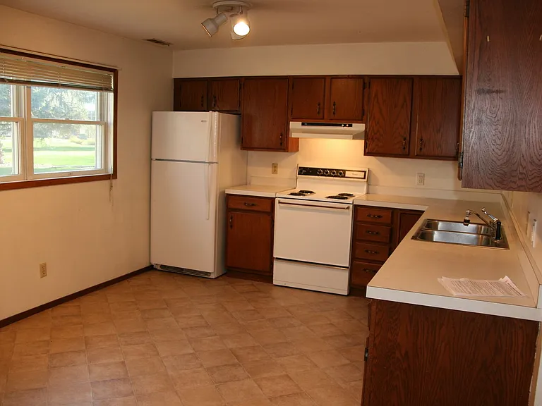 2823 Fandre Dr #2825 — Photo 29