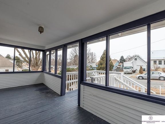 2nd image of 6929 Binney St
