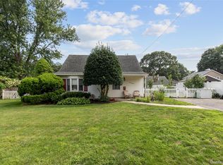 713 Wren Court, West Hempstead, NY 11552