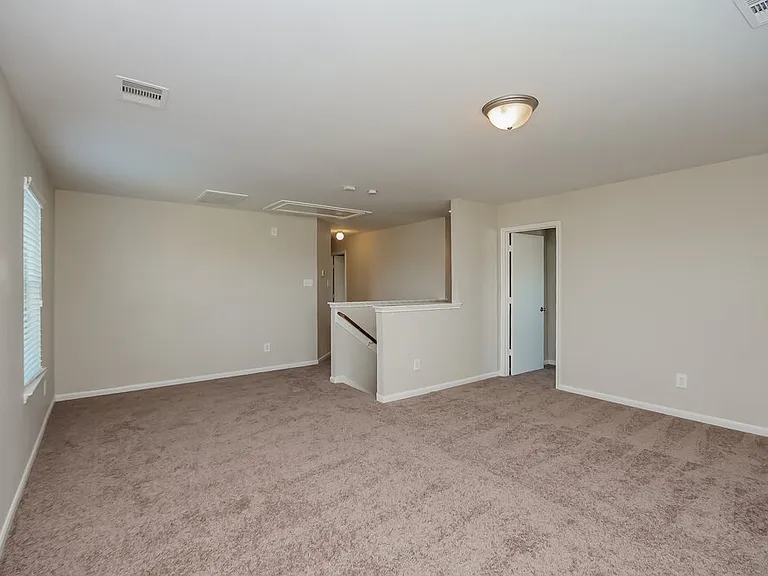 20730 Dickinson Manor Ln — Photo 9