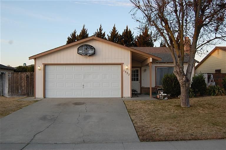 1st image of 1327 Elena Dr