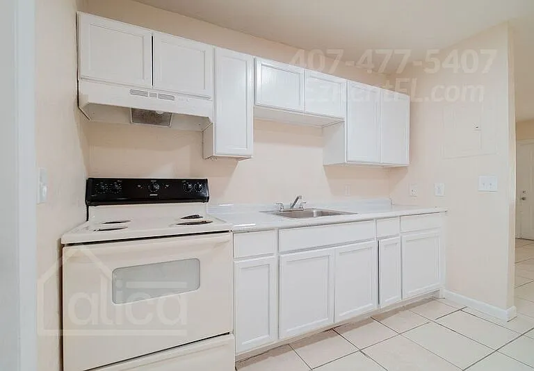 623 9th St #1 — Photo 3