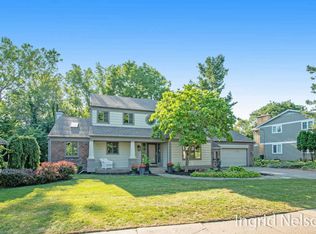 2261 Burning Tree Dr SE, Grand Rapids, MI 49546