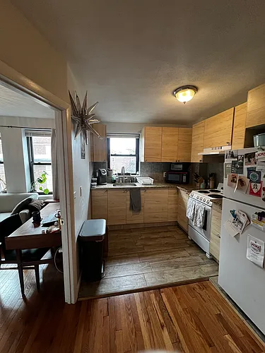 56 N Margin St #4F Photo 1