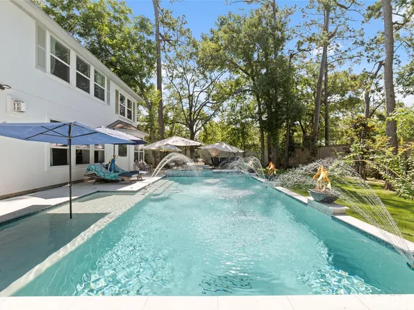 335 Voss Rd, Houston, TX 77024