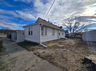 406 W 16th St, Sioux City, IA 51103
