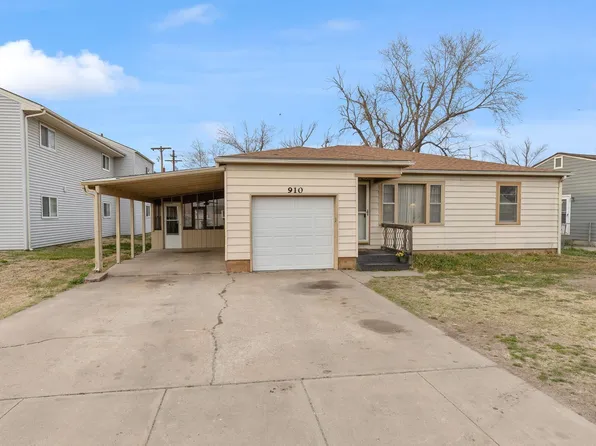 910 E 11th Ave, Hutchinson, KS 67501