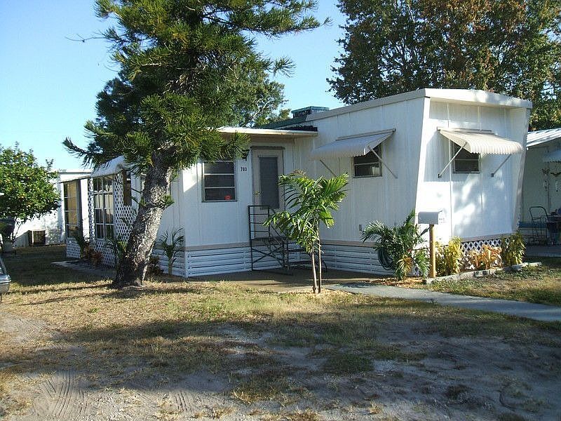 2nd image of 7230 4th St N Lot 237