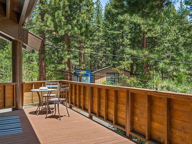 1091 Flume Rd — Photo 17