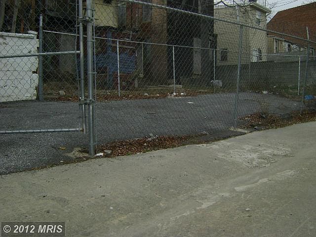 2nd image of 2028 McElderry St