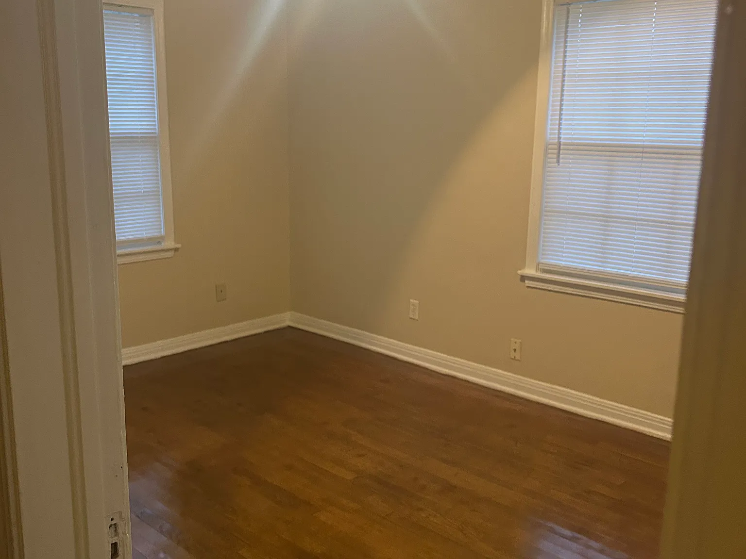 2 bed, 810 sqft, $1,100 — Photo 1