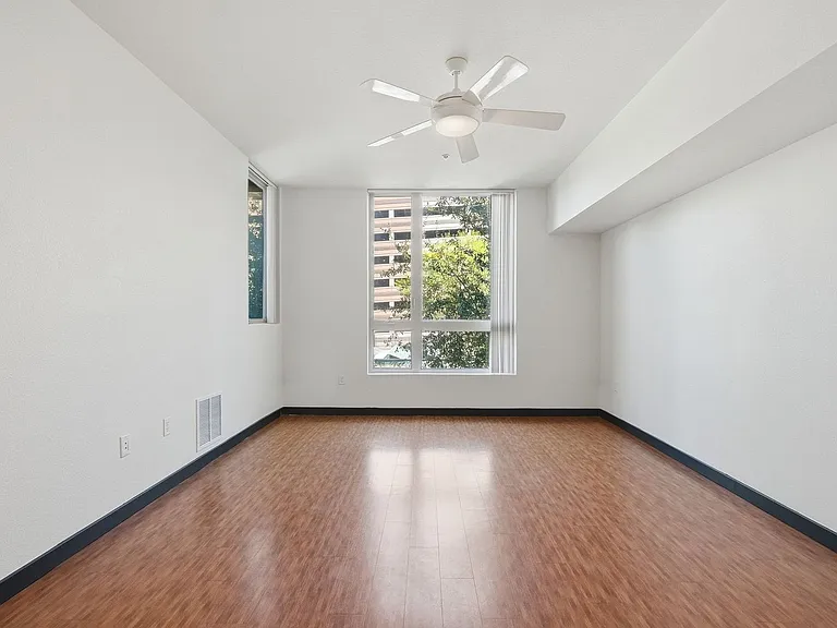 Elevate Your Urban Experience! Move in before the end of the month and get 10 weeks FREE Rent! — Photo 94