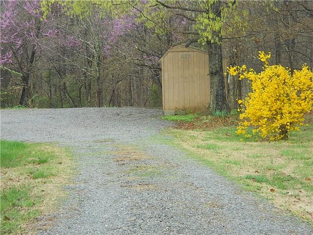 2nd image of 1673 Valley View Rd