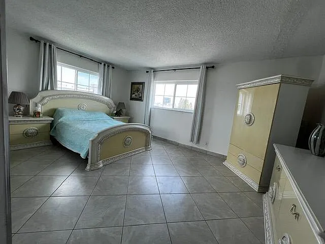 1001 NE 14th Ave #701 — Photo 45