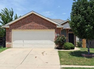 5728 Parkview Hills Ln, Fort Worth, TX 76179