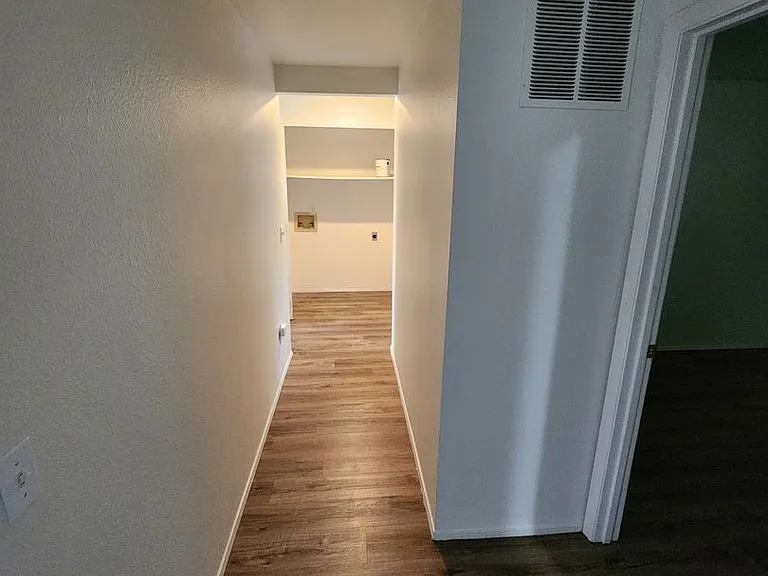 1307 NW Slate Ln #102 — Photo 34