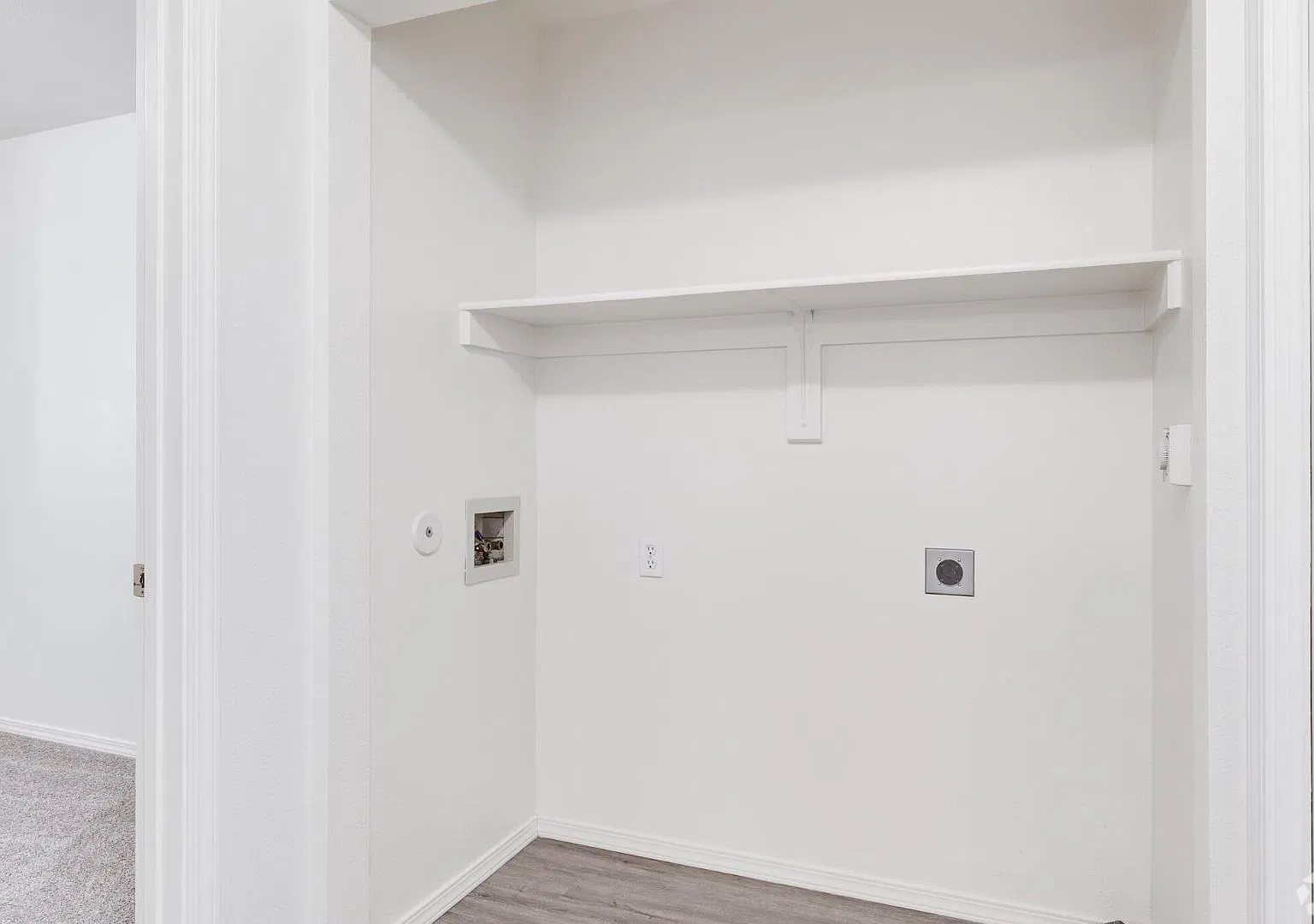 2705 Wildwood Cir - 2705-104 — Photo 3
