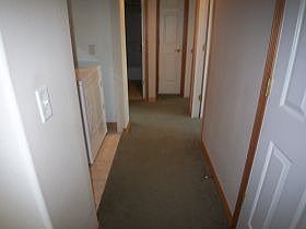 5th image of 520 Shanna Ct