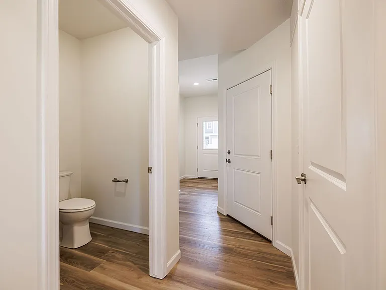 Fourmile Creek Apartments and Townhomes — Photo 41