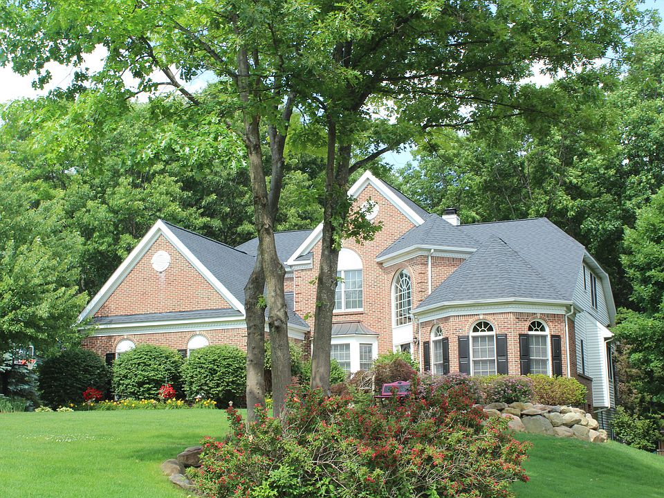 1st image of 2078 Pine Bluffs Ct
