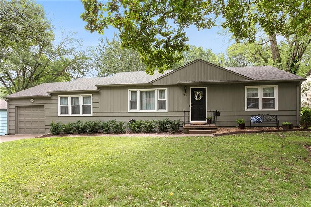 8839 Hemlock Dr, Overland Park, KS 66212 Zillow