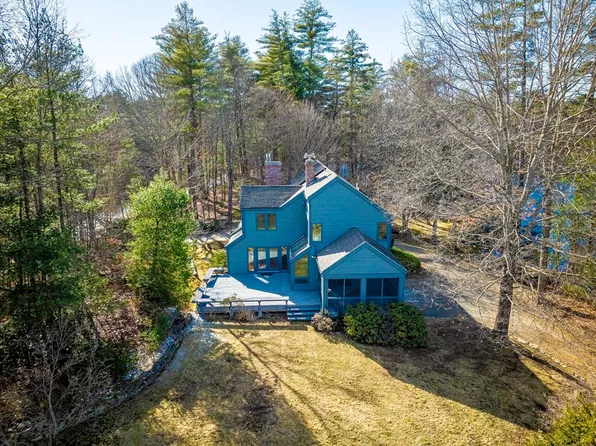 35 Eldridge Rd, Harvard, MA 01451