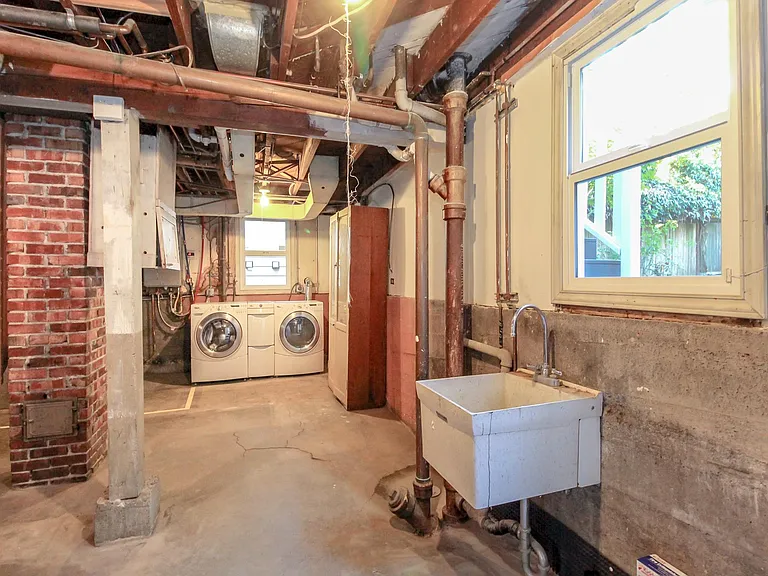 7655 Latona Ave NE — Photo 21