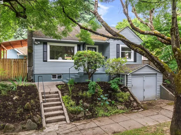 1526 SE Claybourne St, Portland, OR 97202